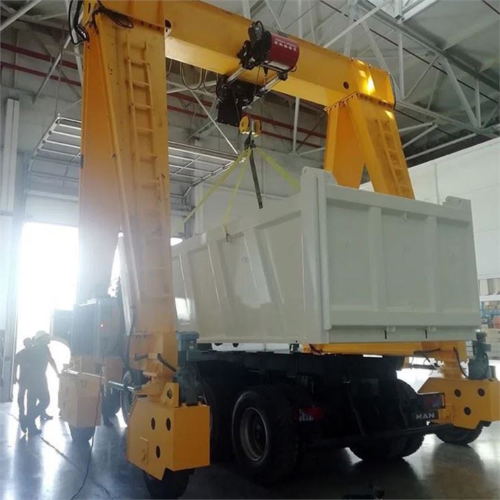 CE Certified PLC Control Workshop RTG Mobile Gantry Crane