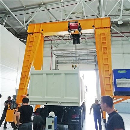 FEM Standard VVVF Control Outdoor Mobile Gantry Crane